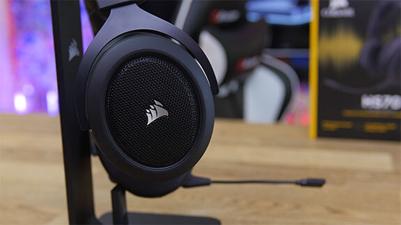 corsair_hs70_wireless_gaming_headset_side_overview_tweak_dk.jpg